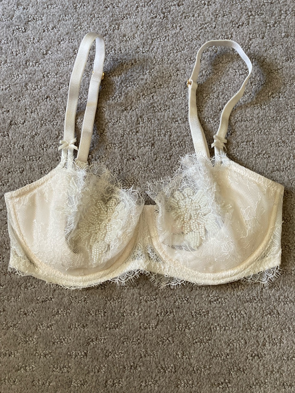 VS Dream Angels ivory beaded lace bra, 32DD